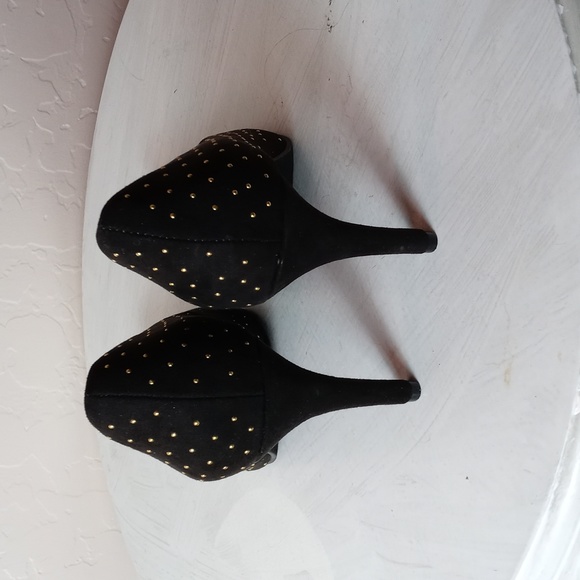 NWOT Old Navy Suede Pumps - Picture 3 of 6